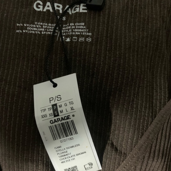 GARAGE STELLA SEAMLESS TANK - V NECK TANK RIBBED - Picture 2 of 6